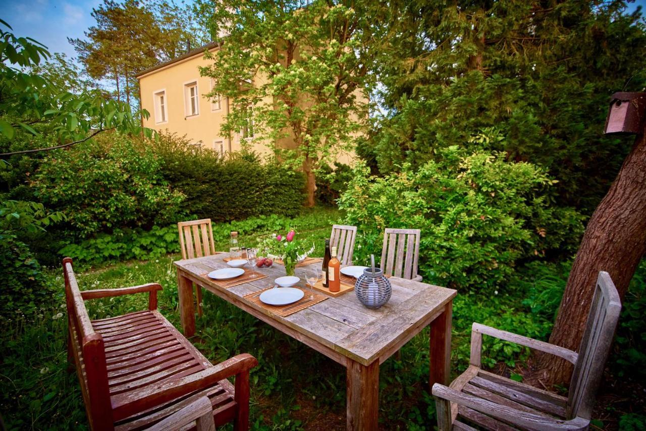 Altstadt Apartments Melk Mit Sauna Екстер'єр фото