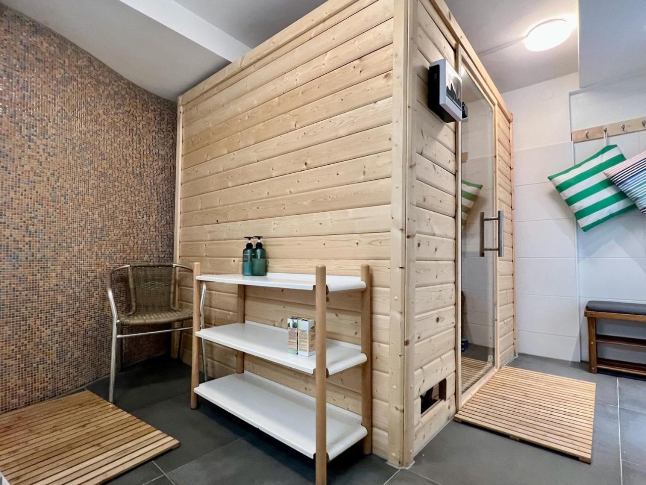 Altstadt Apartments Melk Mit Sauna Екстер'єр фото